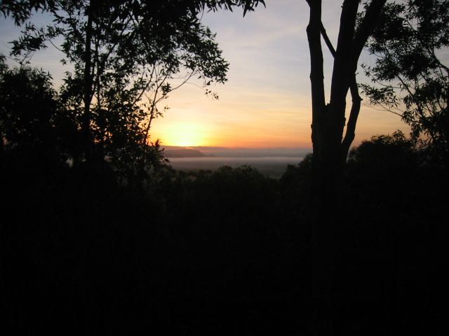 sunrise at Mirrai Lookout